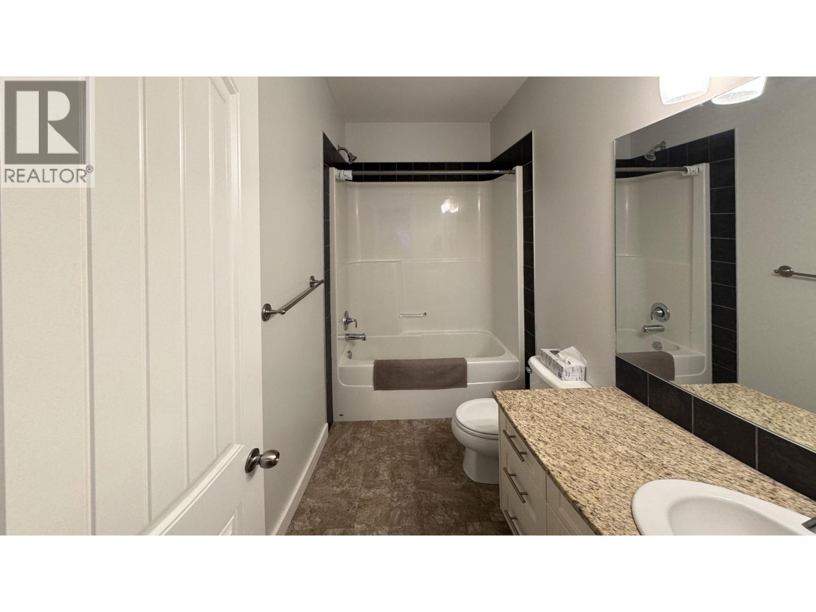 120 10104 114A AVENUE, Fort St. John