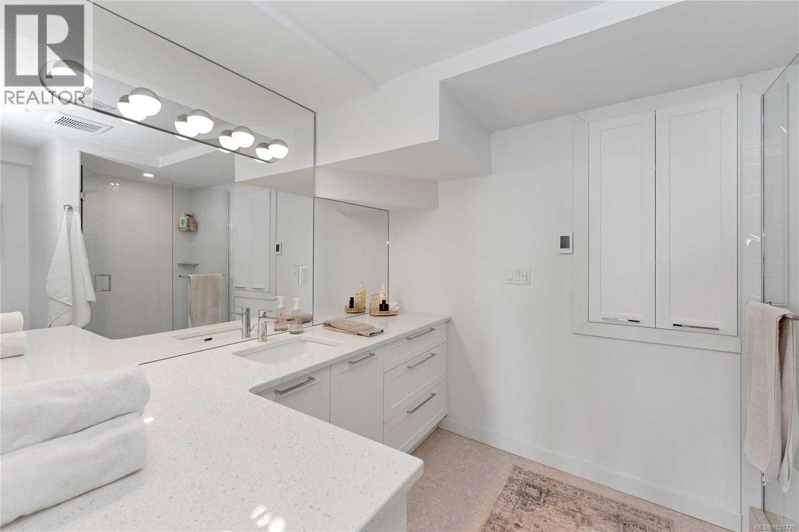 4 1723 Sandy Beach Rd, Mill Bay