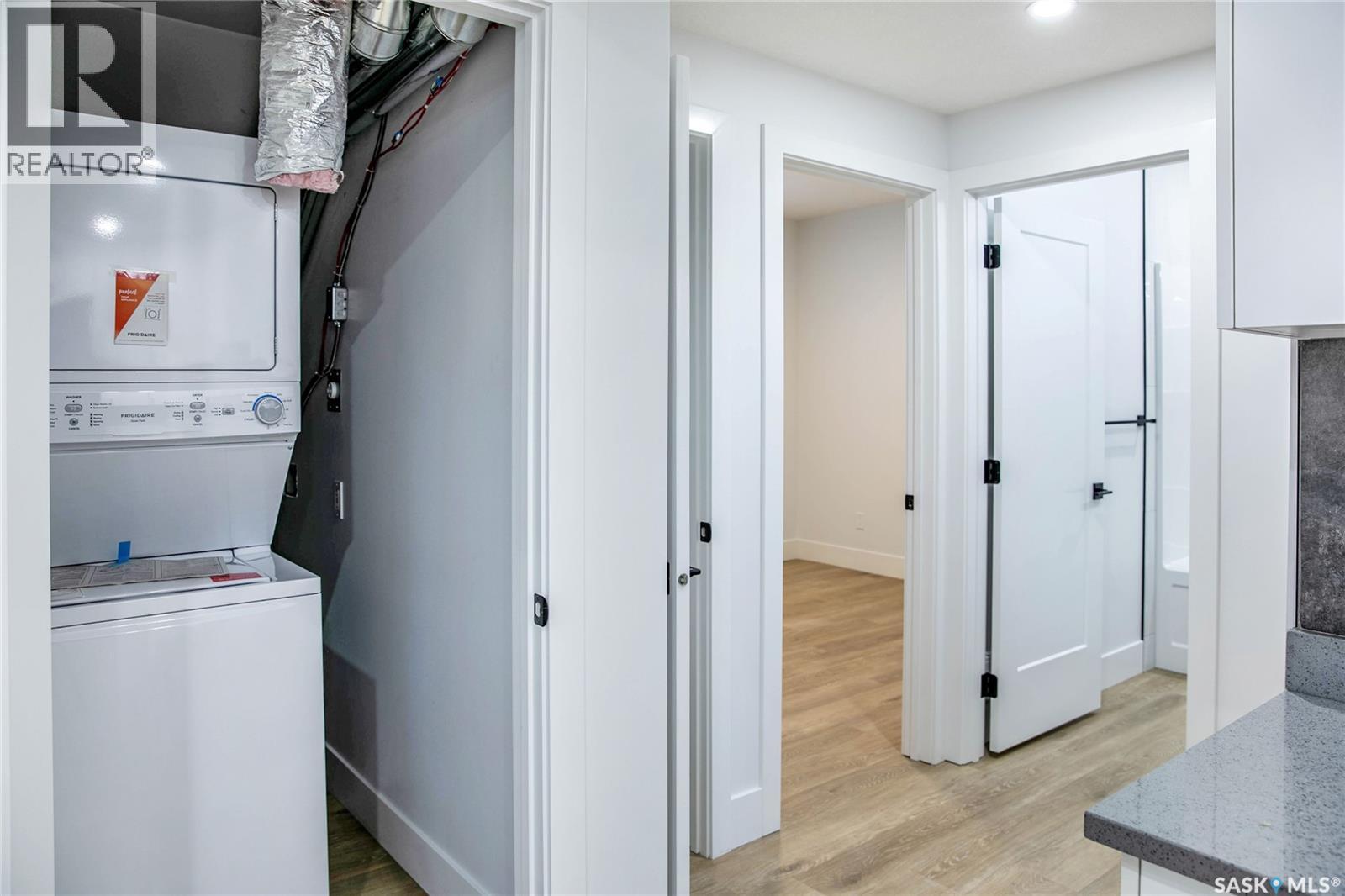 430 NAZARALI MANOR - 44