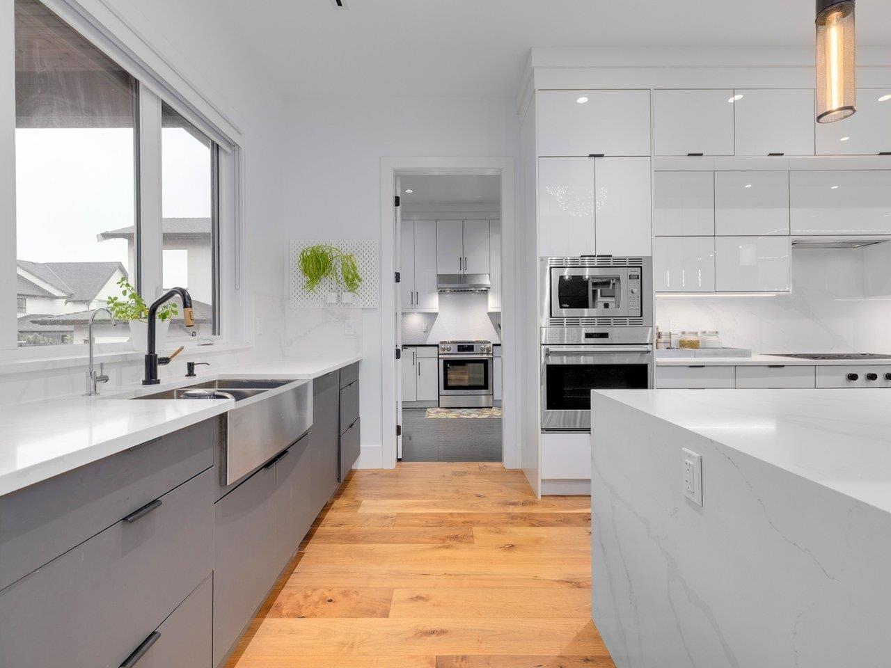 2875 164A STREET, Surrey