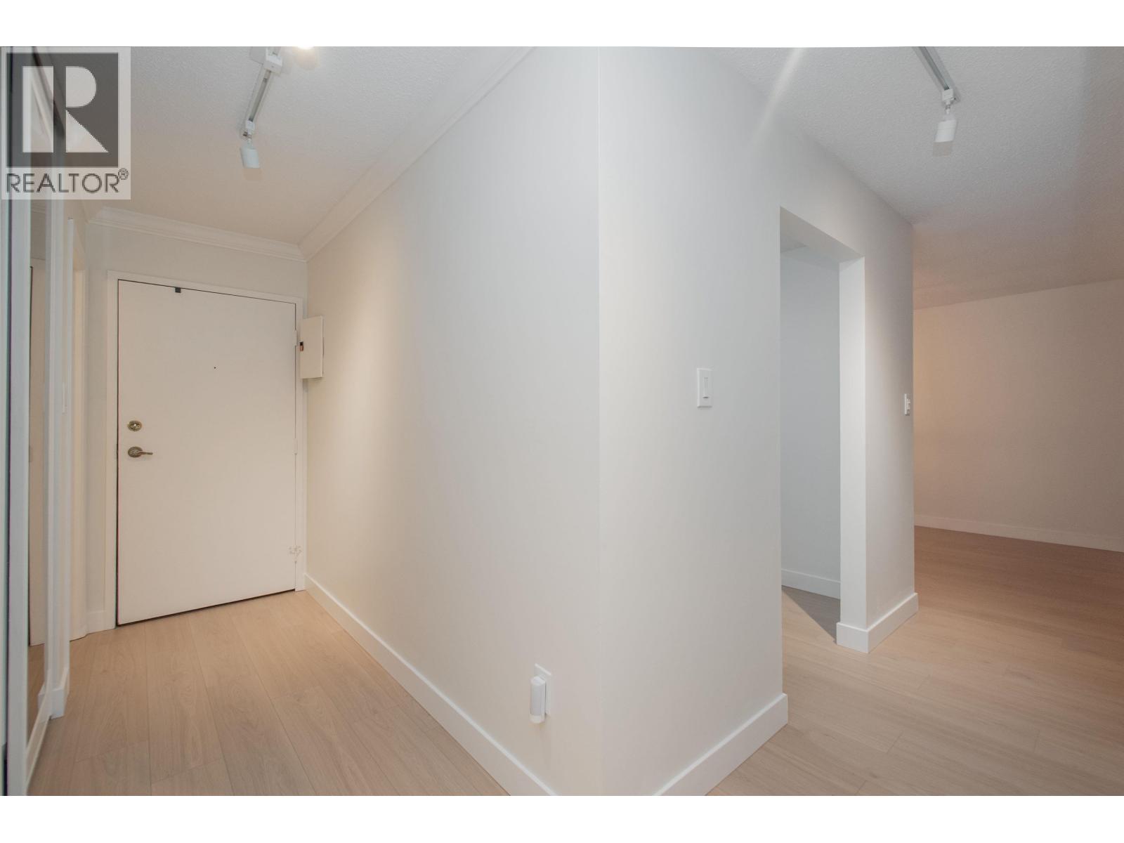 307 1385 DRAYCOTT ROAD, North Vancouver