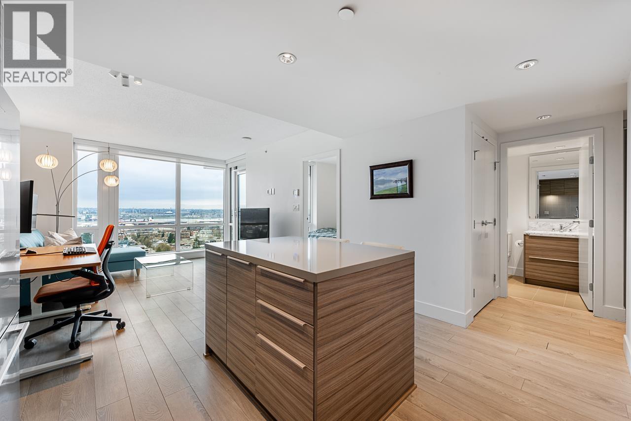 2106 1550 FERN STREET, North Vancouver