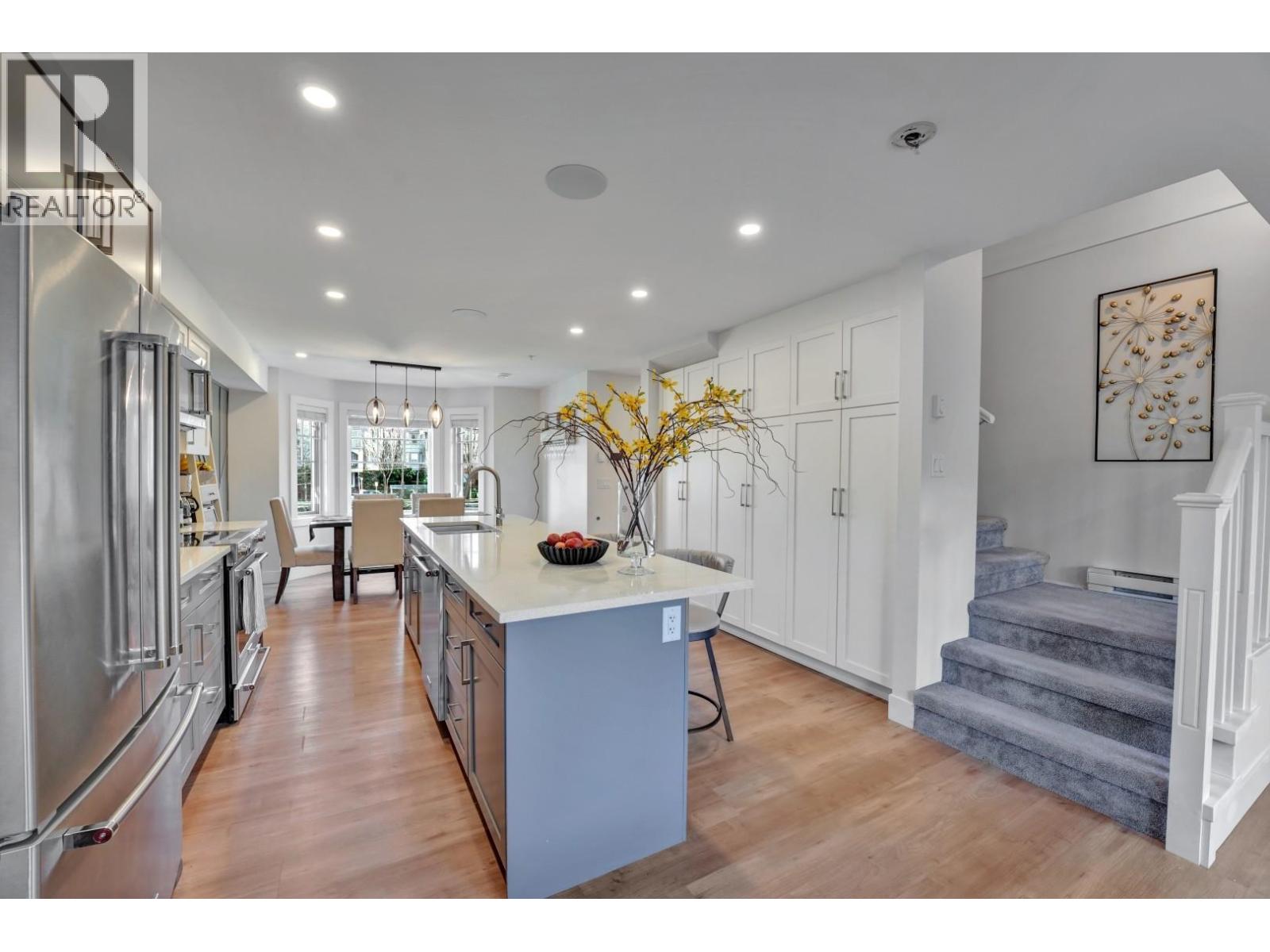 3 2338 KELLY AVENUE, Port Coquitlam