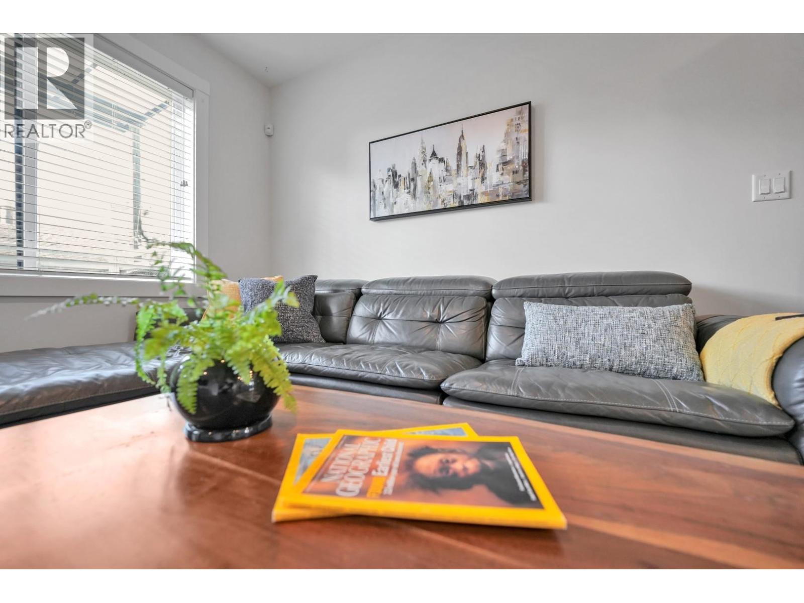 3 2338 KELLY AVENUE, Port Coquitlam