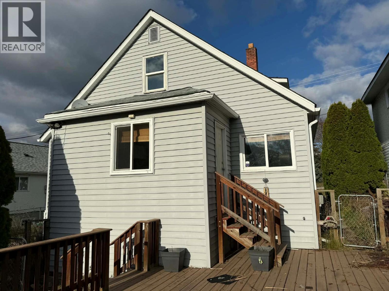 168 CRESCENT Street, Castlegar