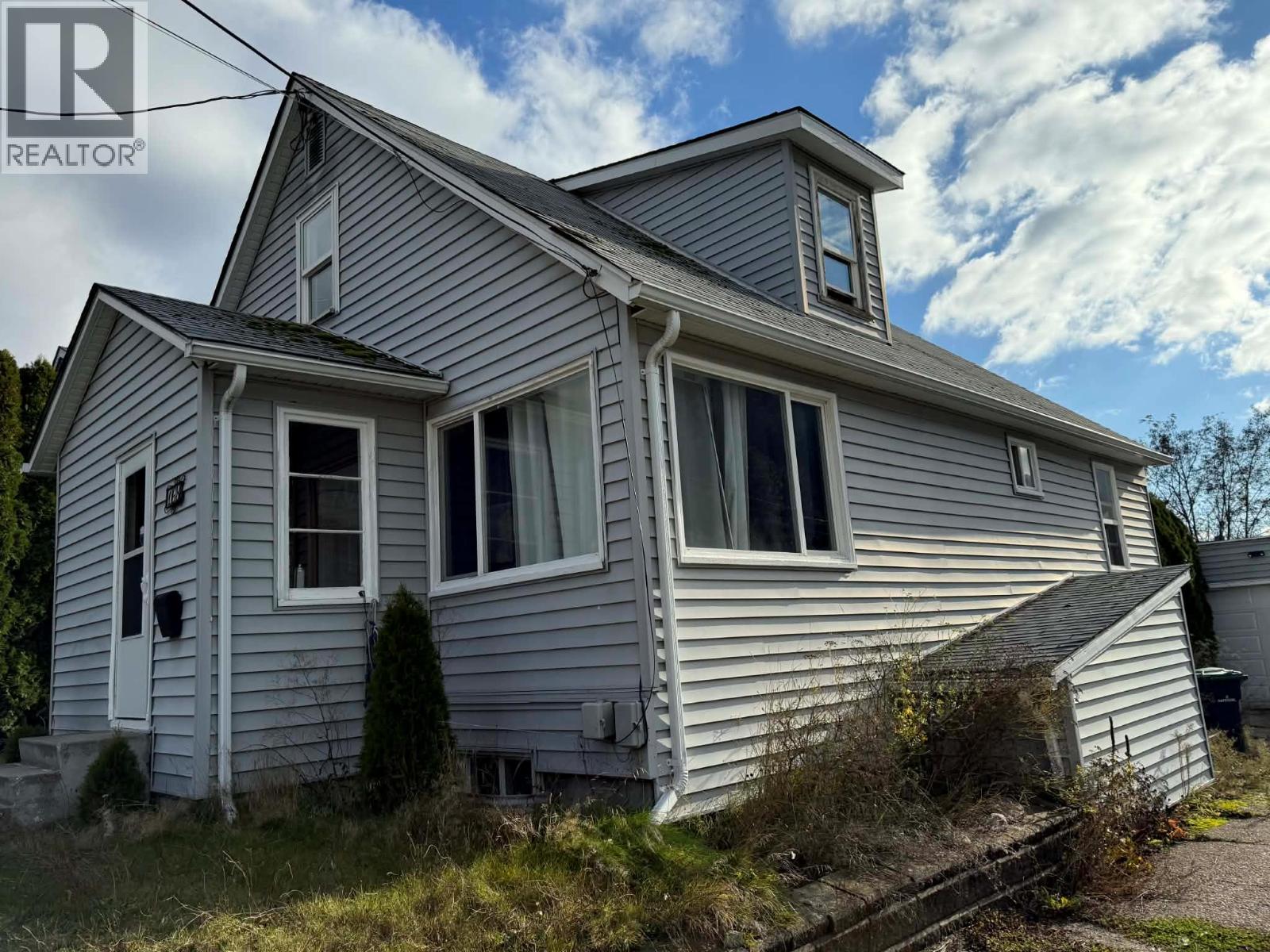 168 CRESCENT Street, Castlegar