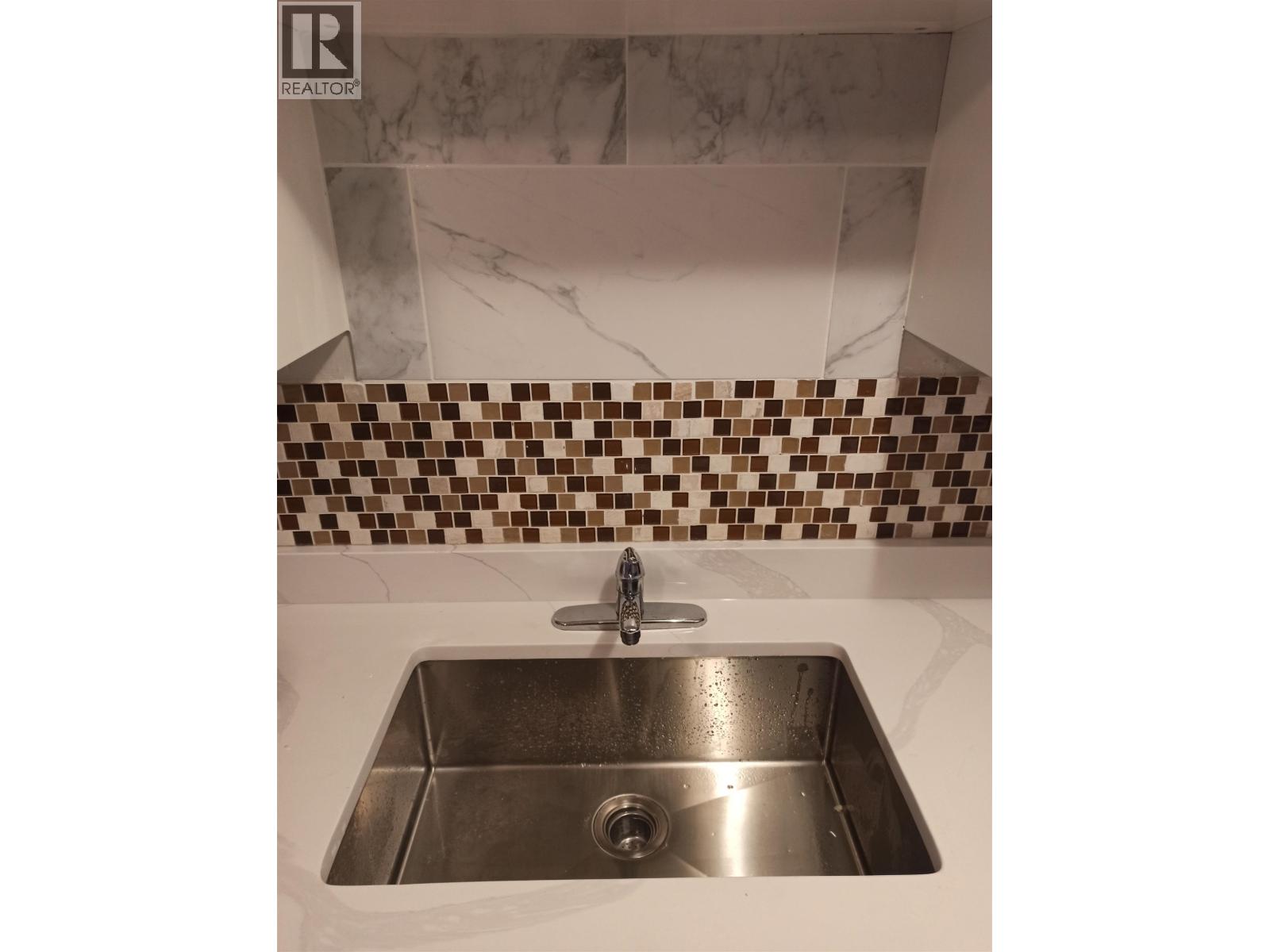 LOWER 2165 PRAIRIE AVENUE, Port Coquitlam