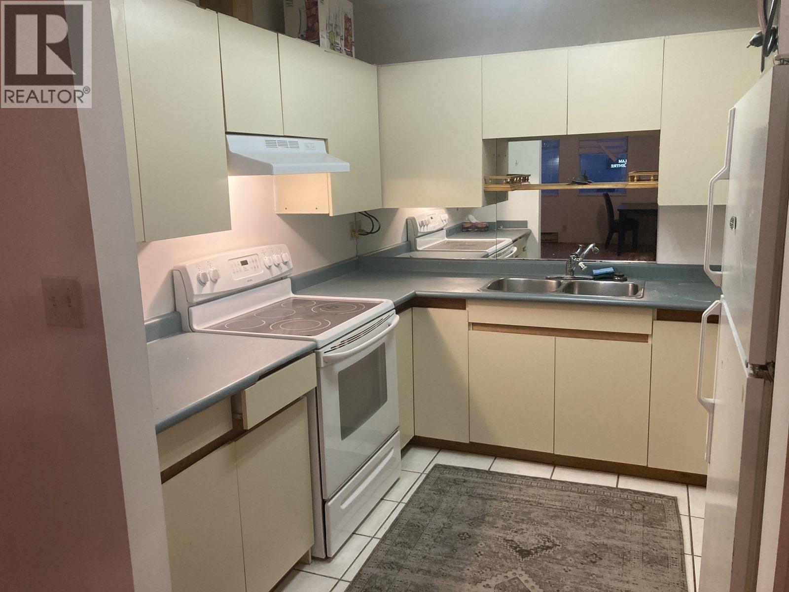 A 2648 KINGSWAY AVENUE, Port Coquitlam