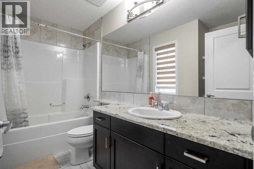 Single Family House for Sale in  Nolancliff Place NW Nolan Hill Calgary 