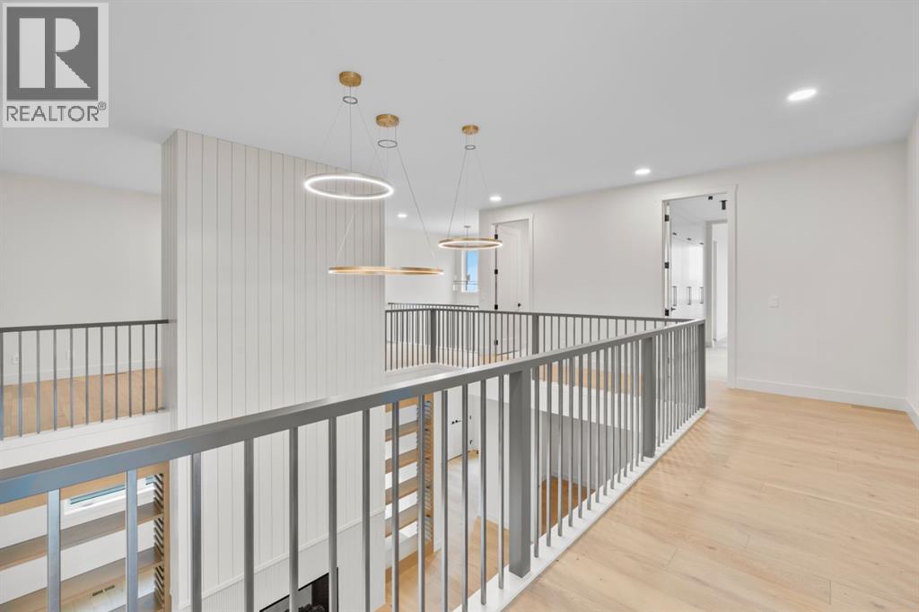 Single Family House for Sale in  Greenwich Row NW Greenwood/Greenbriar Calgary 