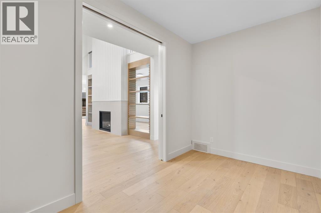 Single Family House for Sale in  Greenwich Row NW Greenwood/Greenbriar Calgary 