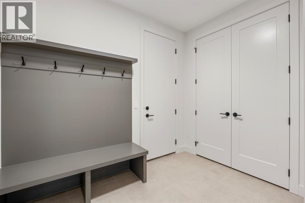 Single Family House for Sale in  Greenwich Row NW Greenwood/Greenbriar Calgary 