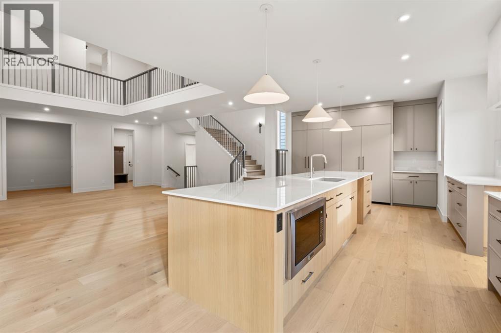 Single Family House for Sale in  Greenwich Row NW Greenwood/Greenbriar Calgary 