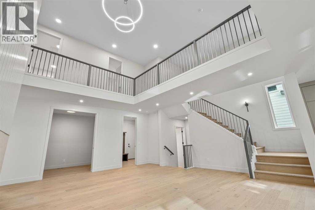 Single Family House for Sale in  Greenwich Row NW Greenwood/Greenbriar Calgary 