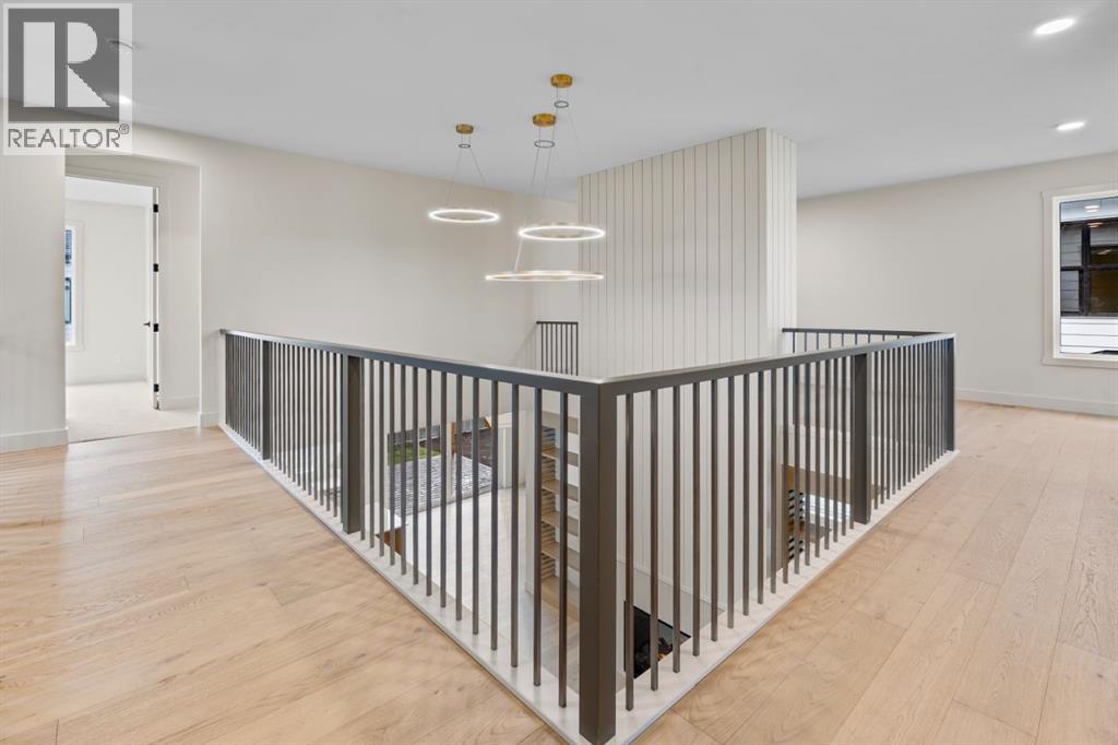 Single Family House for Sale in  Greenwich Row NW Greenwood/Greenbriar Calgary 