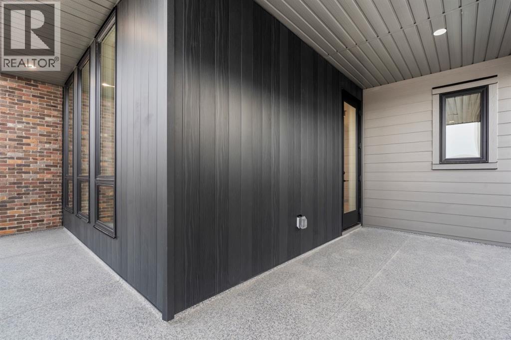 Single Family House for Sale in  Greenwich Row NW Greenwood/Greenbriar Calgary 