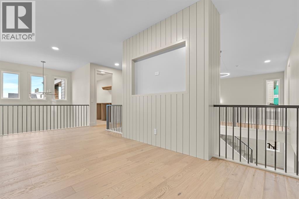 Single Family House for Sale in  Greenwich Row NW Greenwood/Greenbriar Calgary 