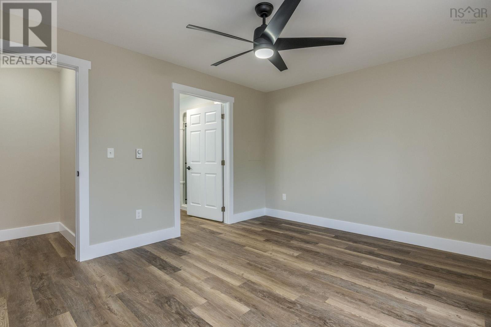 Property 31 of 41 of 71 Vendora Drive