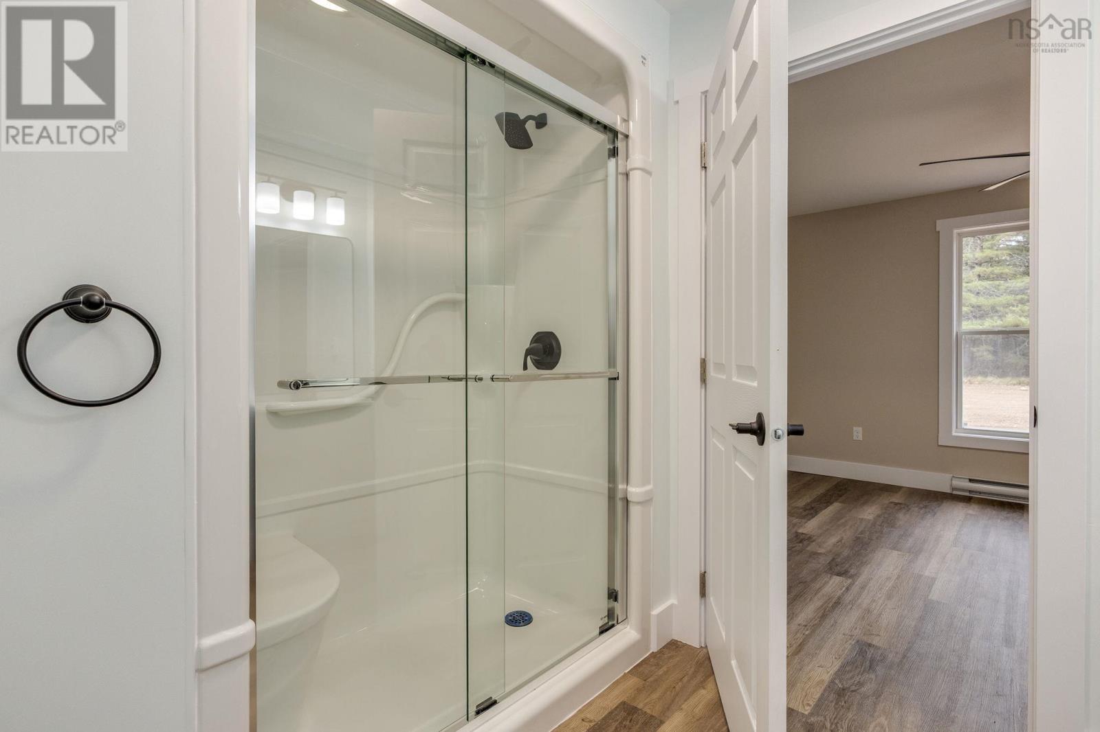 Property 35 of 41 of 71 Vendora Drive