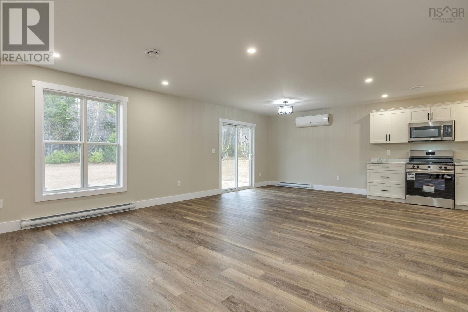 Property 23 of 41 of 71 Vendora Drive