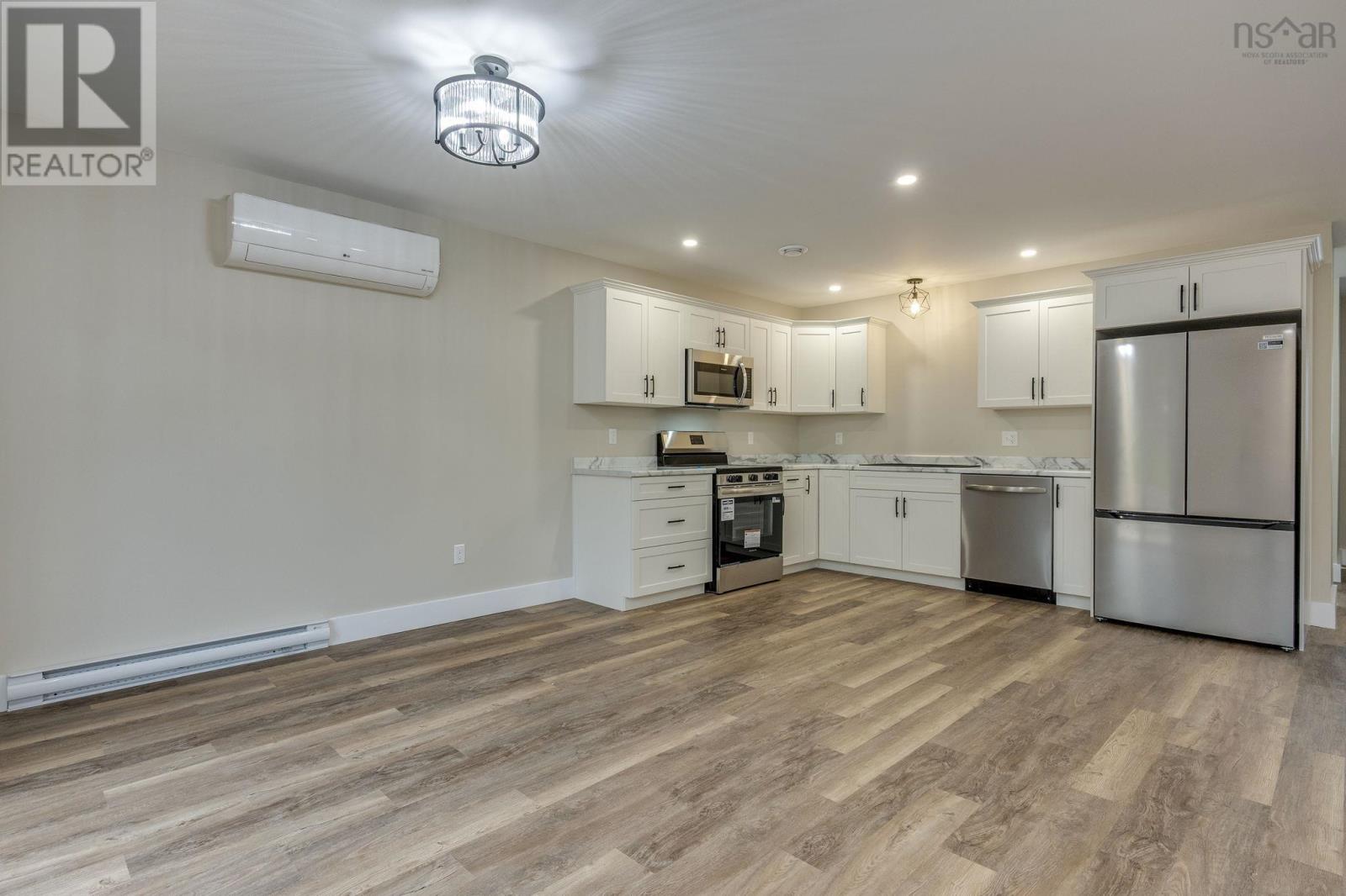 Property 25 of 41 of 71 Vendora Drive