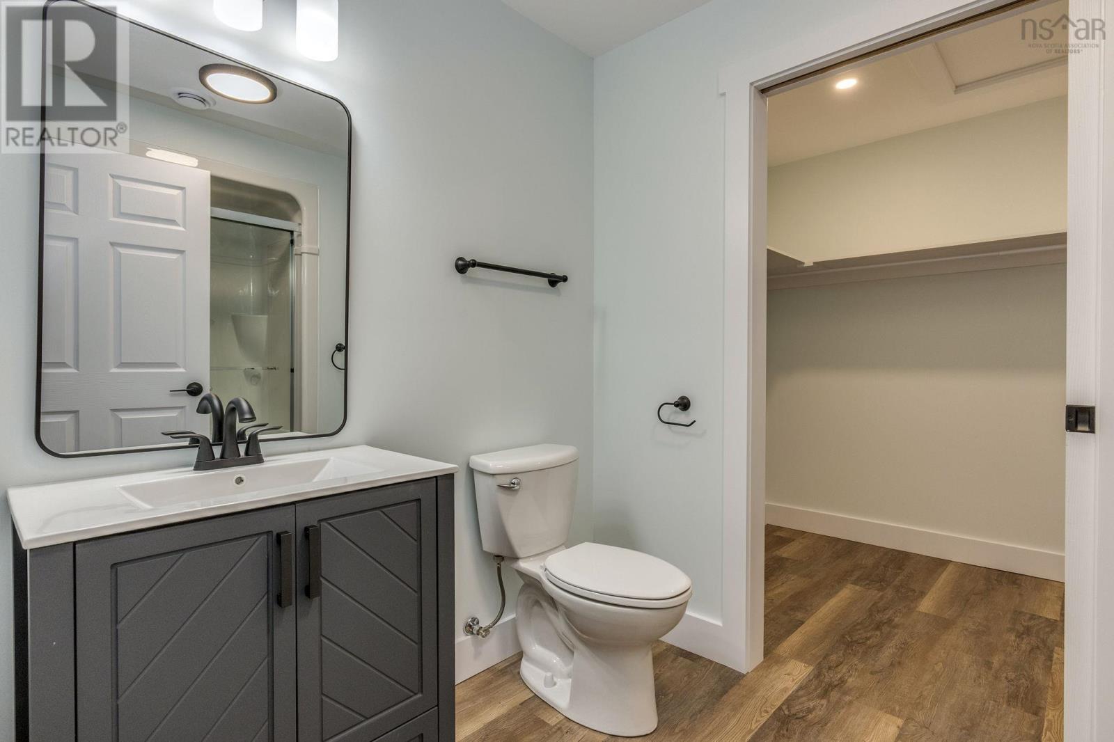 Property 34 of 41 of 71 Vendora Drive