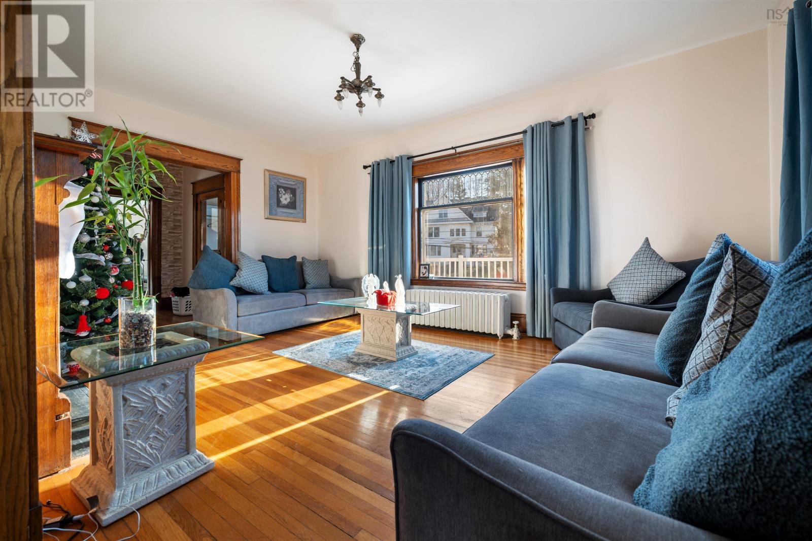 Property 19 of 43 of 132 Almont Avenue