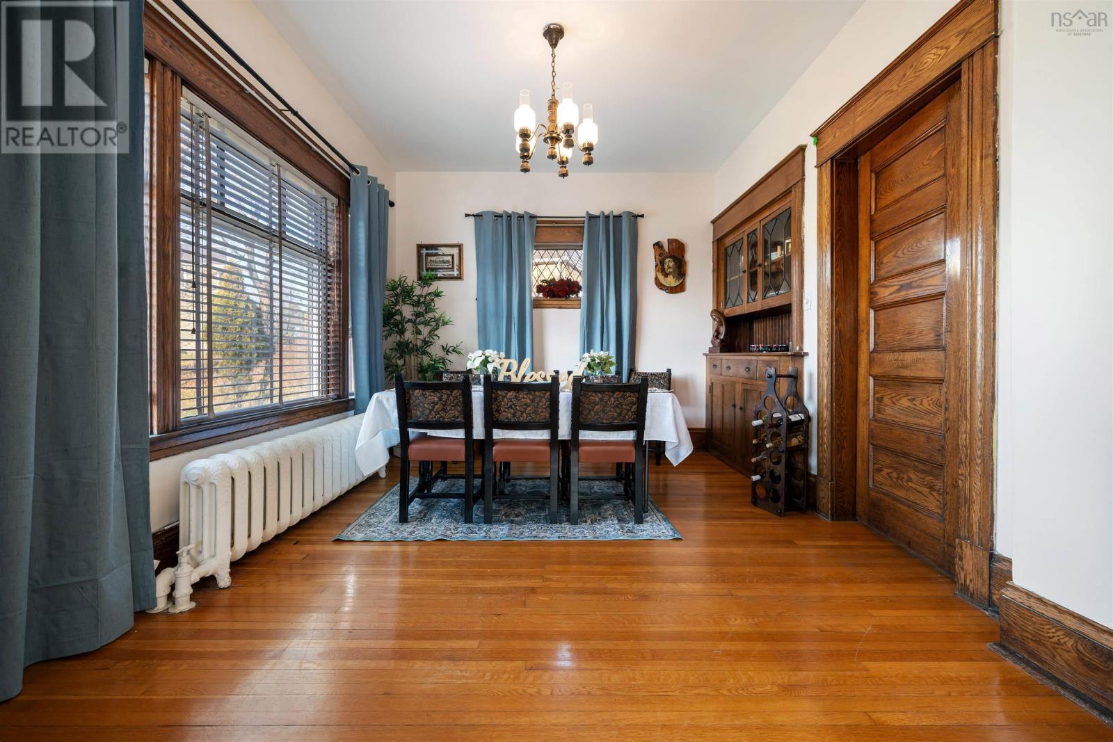 Property 30 of 43 of 132 Almont Avenue