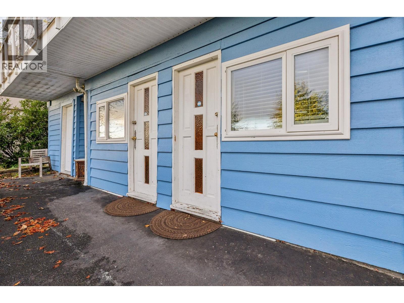 556 BALLANTREE ROAD, West Vancouver