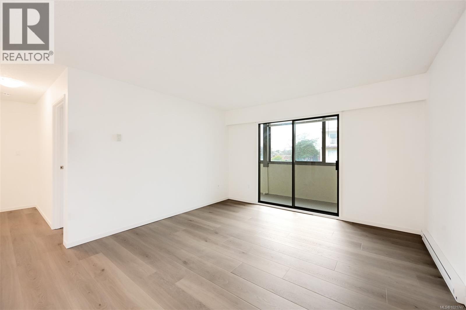 206 2610 Graham St, Victoria