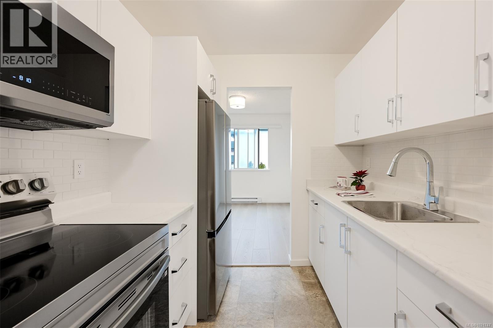 206 2610 Graham St, Victoria