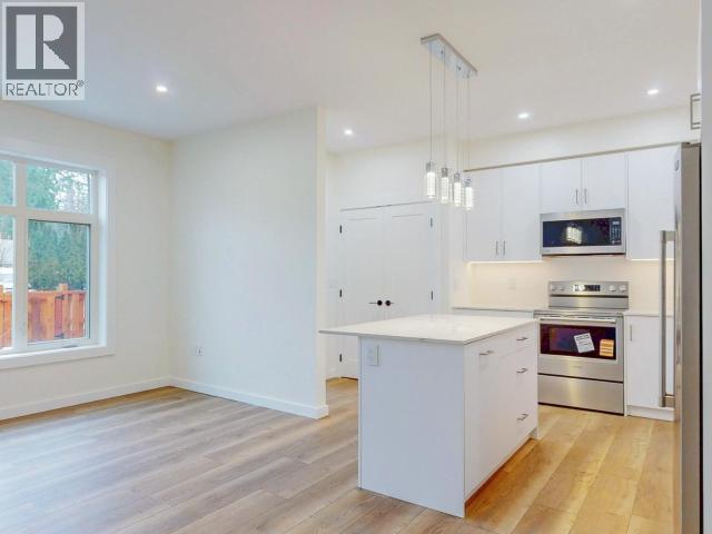 102-5191 MANSON AVE, Powell River