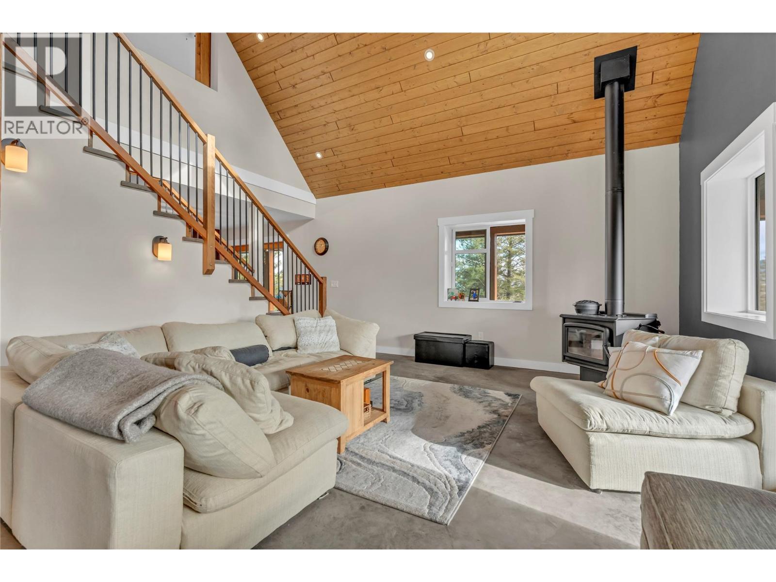 3-640 HWY 3, Princeton