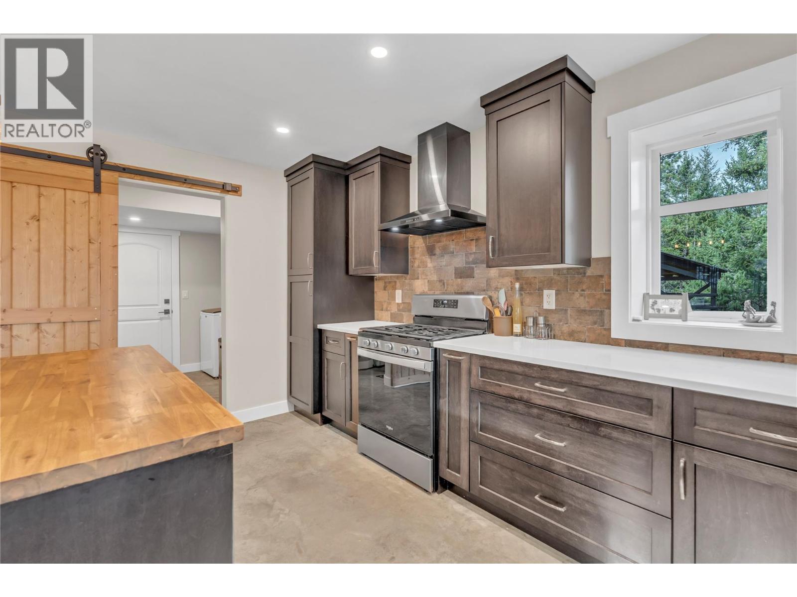 3-640 HWY 3, Princeton