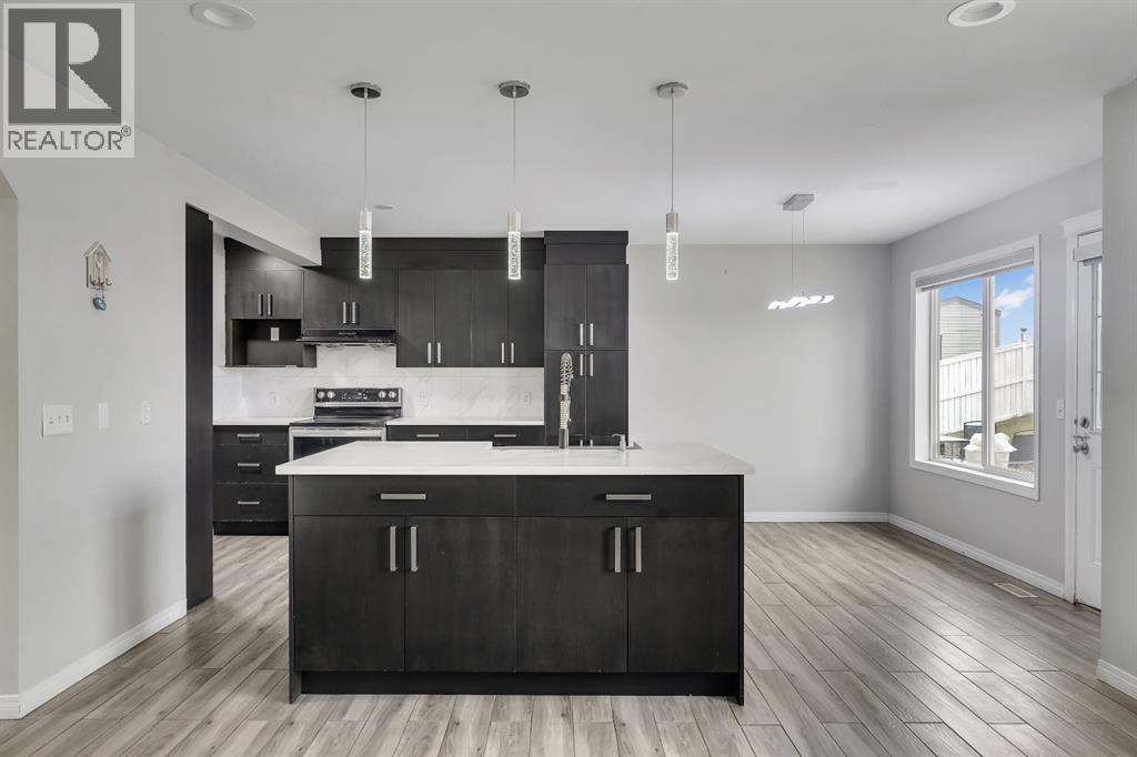 Single Family House for Sale in  Saddlebrook Way NE Saddle Ridge Calgary 