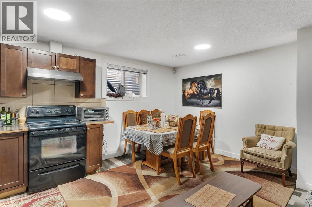 Single Family House for Sale in  Saddlebrook Way NE Saddle Ridge Calgary 