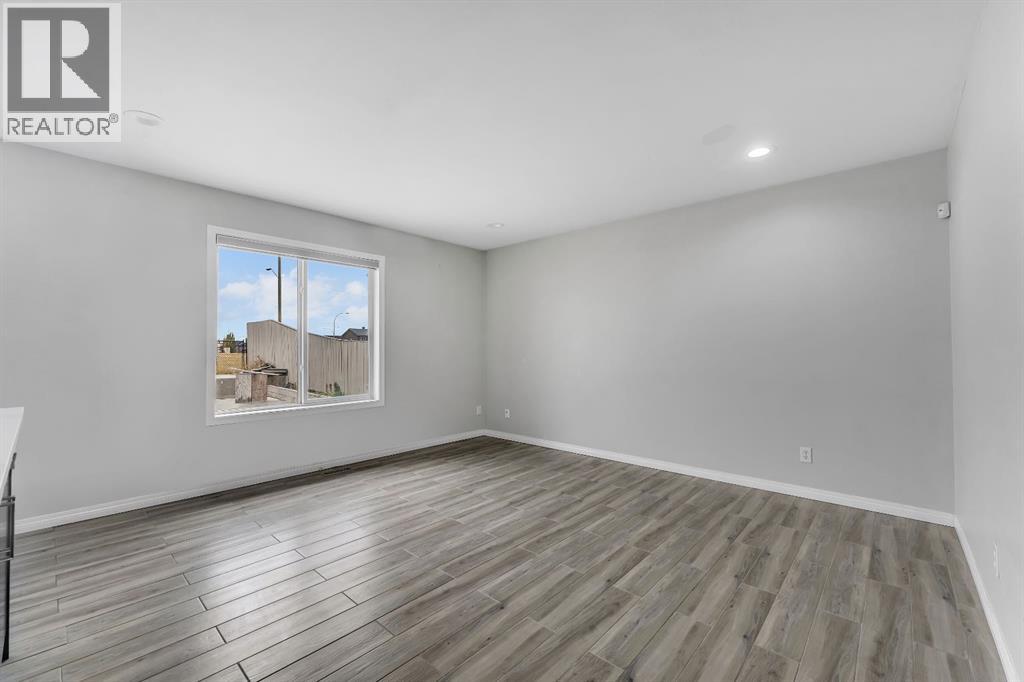 Single Family House for Sale in  Saddlebrook Way NE Saddle Ridge Calgary 