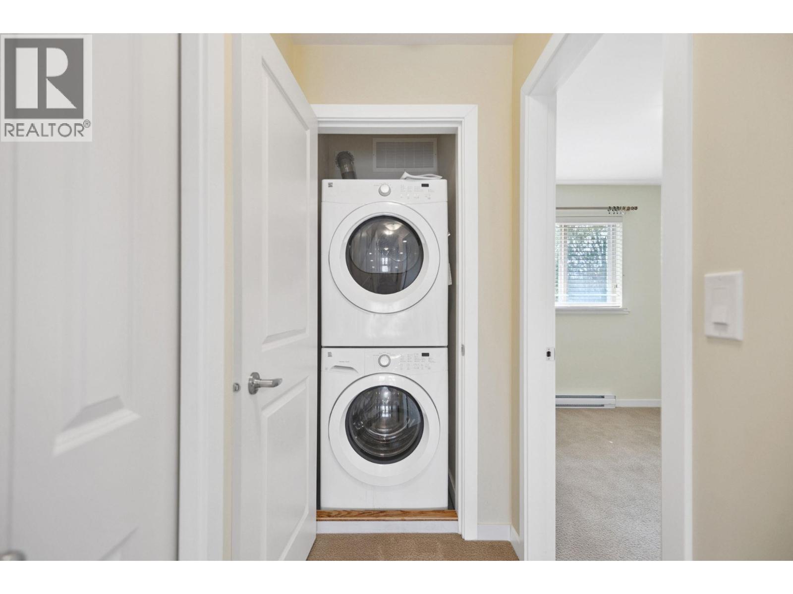 4394 RIVER Road West, Delta