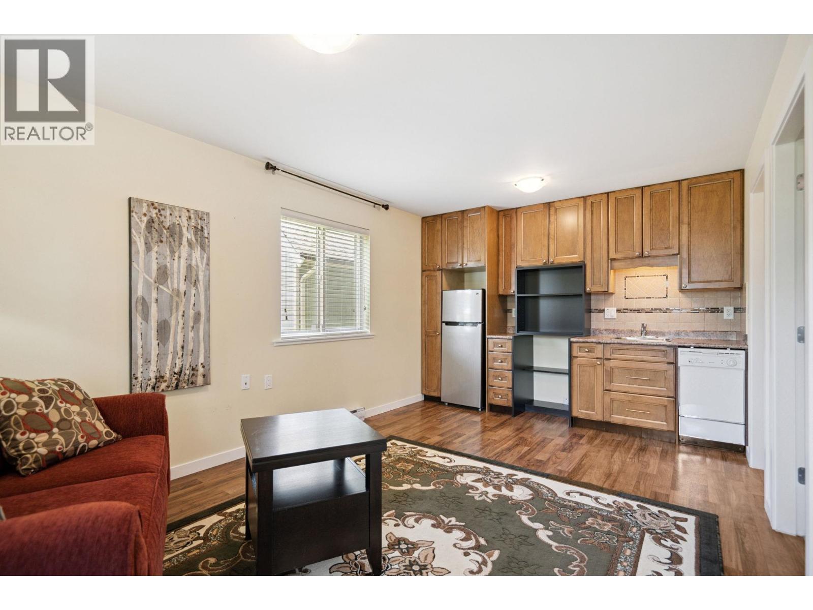 4394 RIVER Road West, Delta