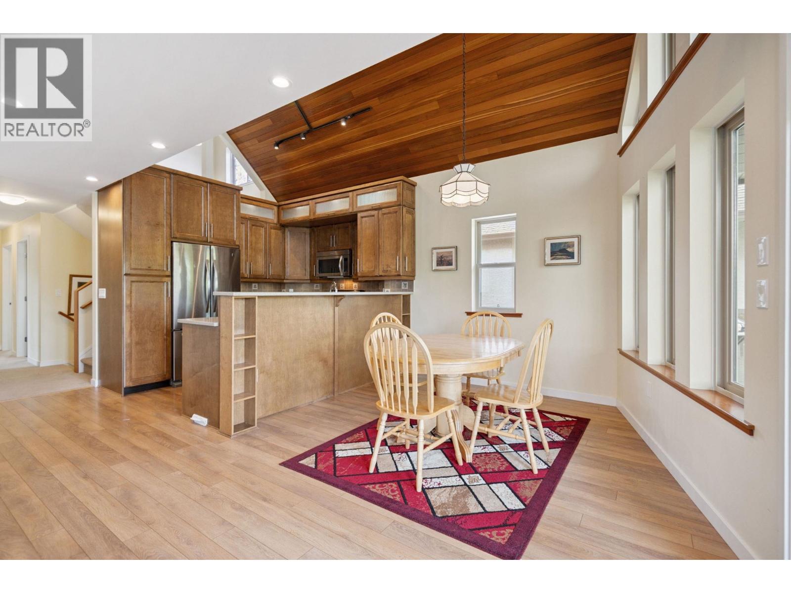 4394 RIVER Road West, Delta