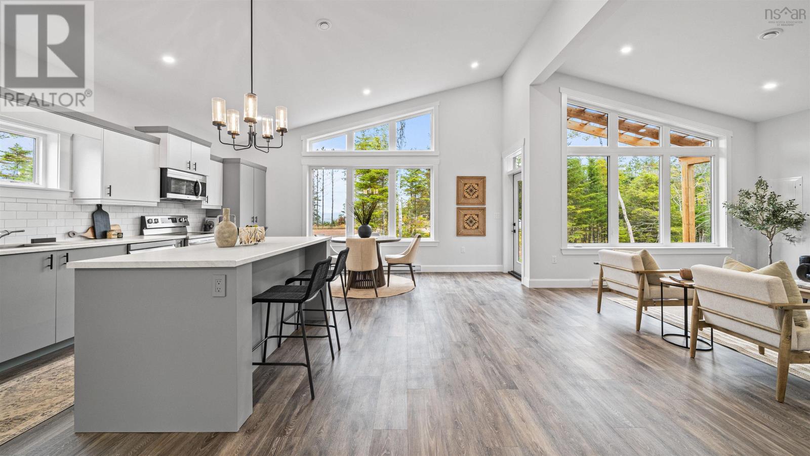 Property 13 of 44 of 72 Chisholm Road