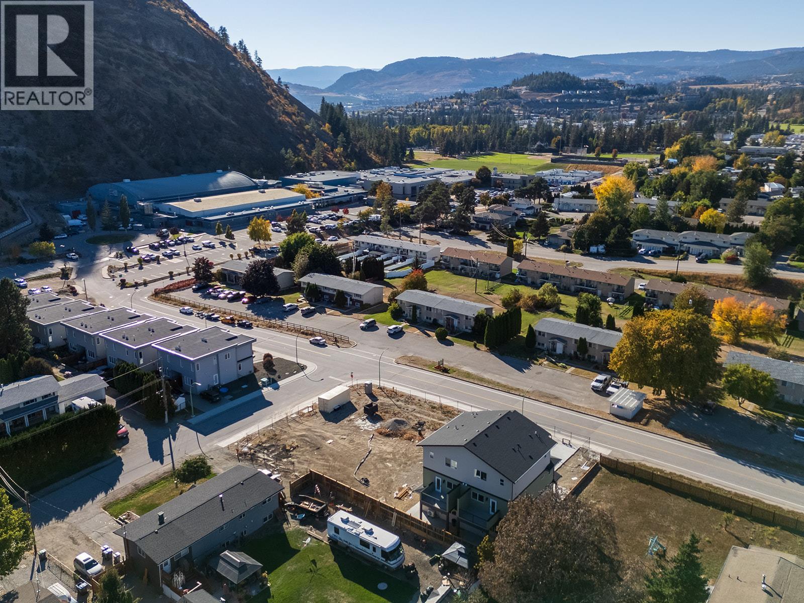  2711 Hewl Road, West Kelowna