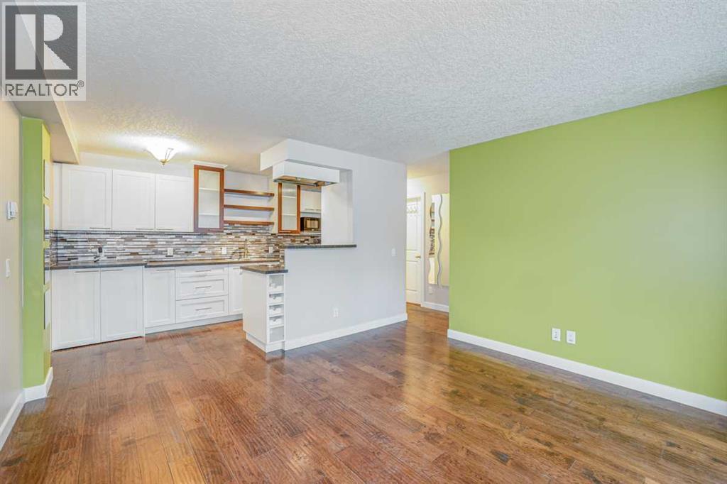 Single Family House for Sale in    Avenue SW Mission Calgary 