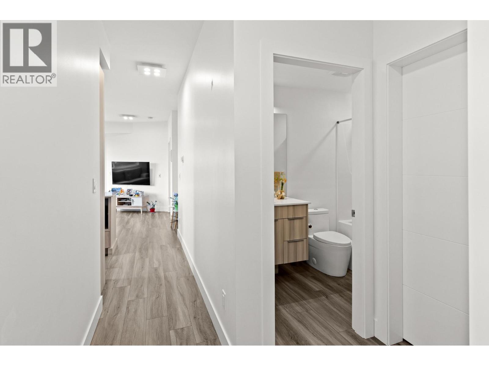 405 3634 Mission Springs Drive, Kelowna