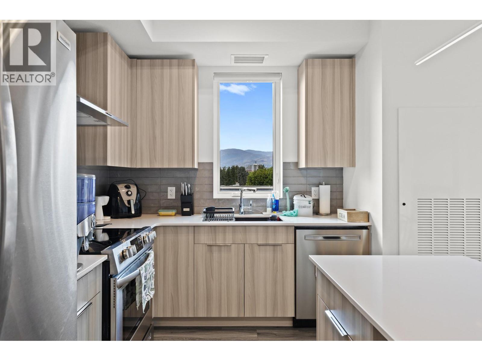 405 3634 Mission Springs Drive, Kelowna