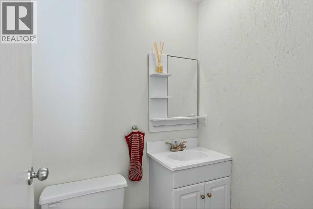 Single Family House 5 Level for Sale in  Point Mckay Road NW Point McKay Calgary 