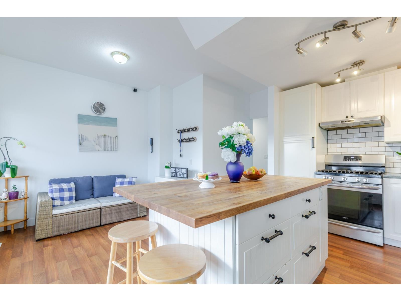 18452 66 AVENUE, Surrey