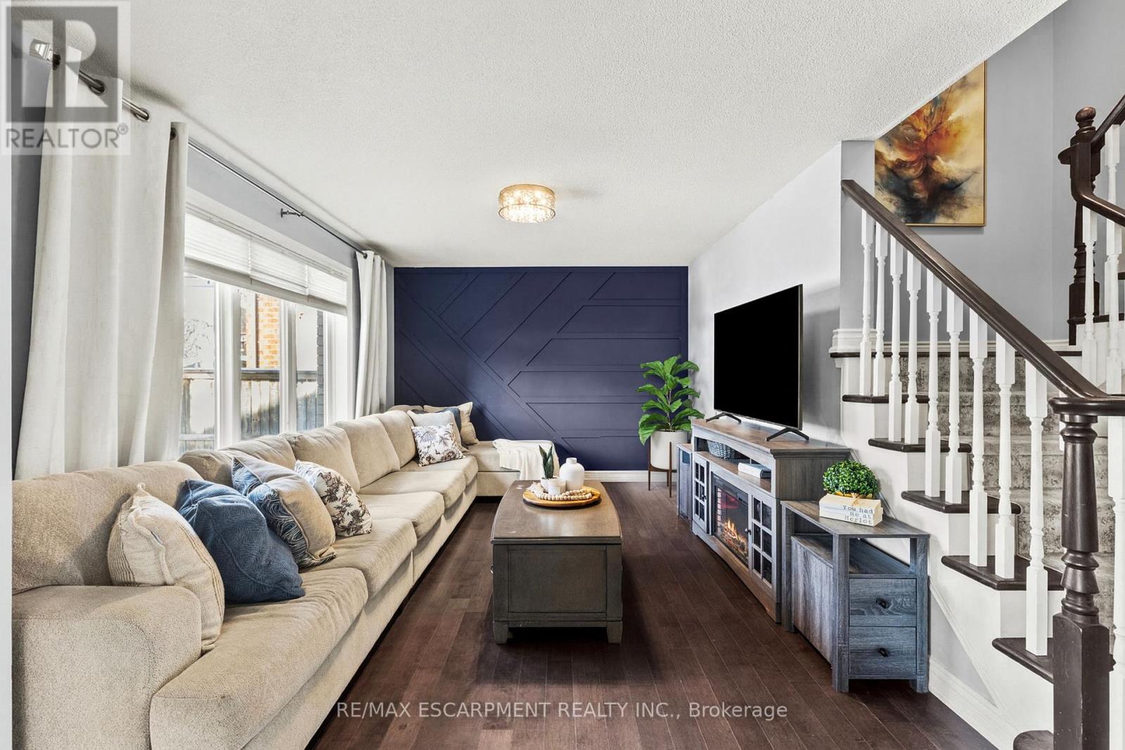 11 WILBUR DRIVE - Photo 5 of 21, Hamilton (Binbrook), Ontario