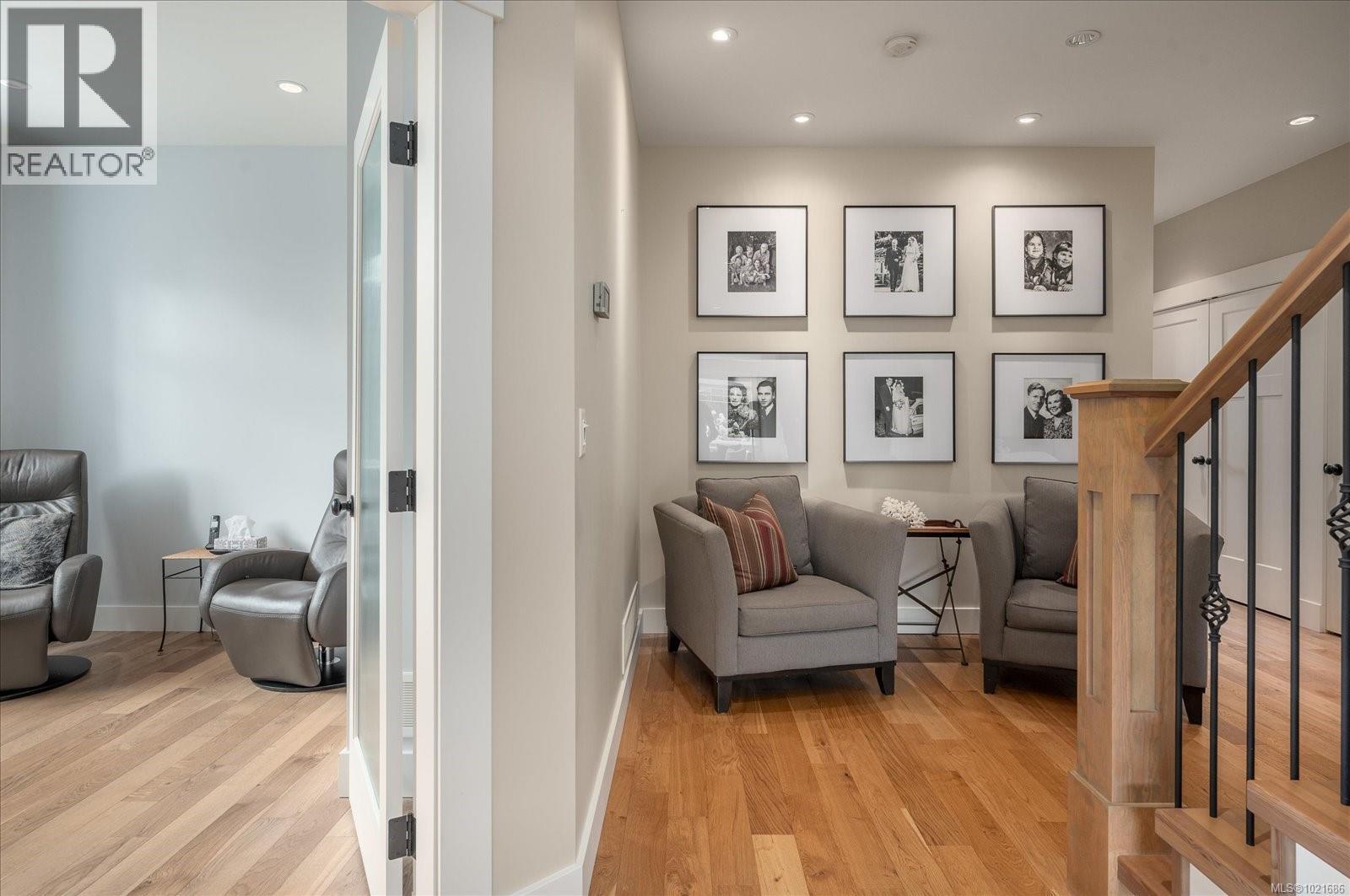 672 Lowry's Rd, Parksville