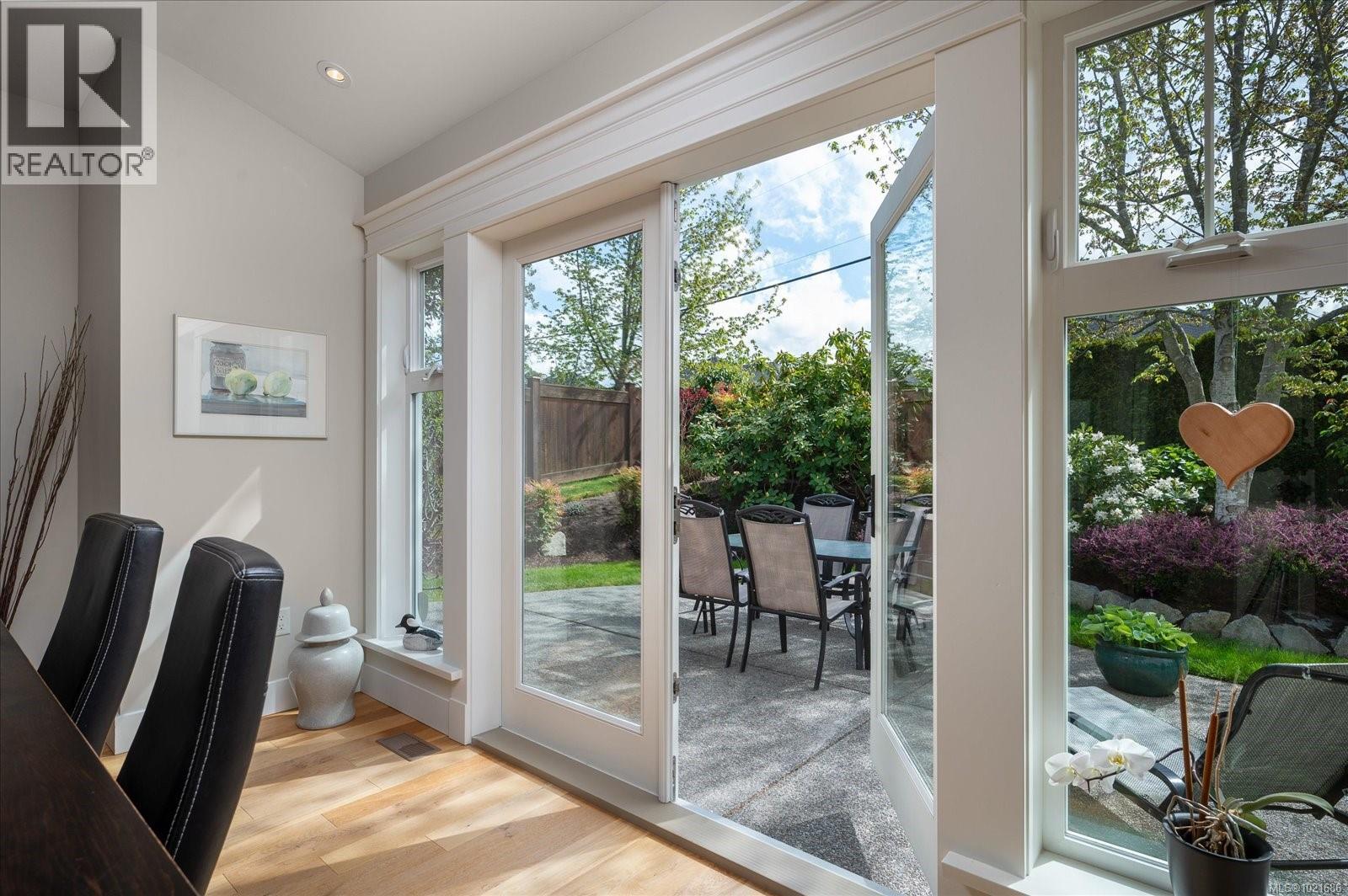 672 Lowry's Rd, Parksville